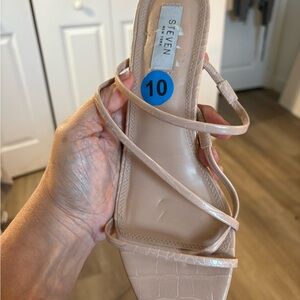 Steven By Steve Madden Tan Heels Elegant Design